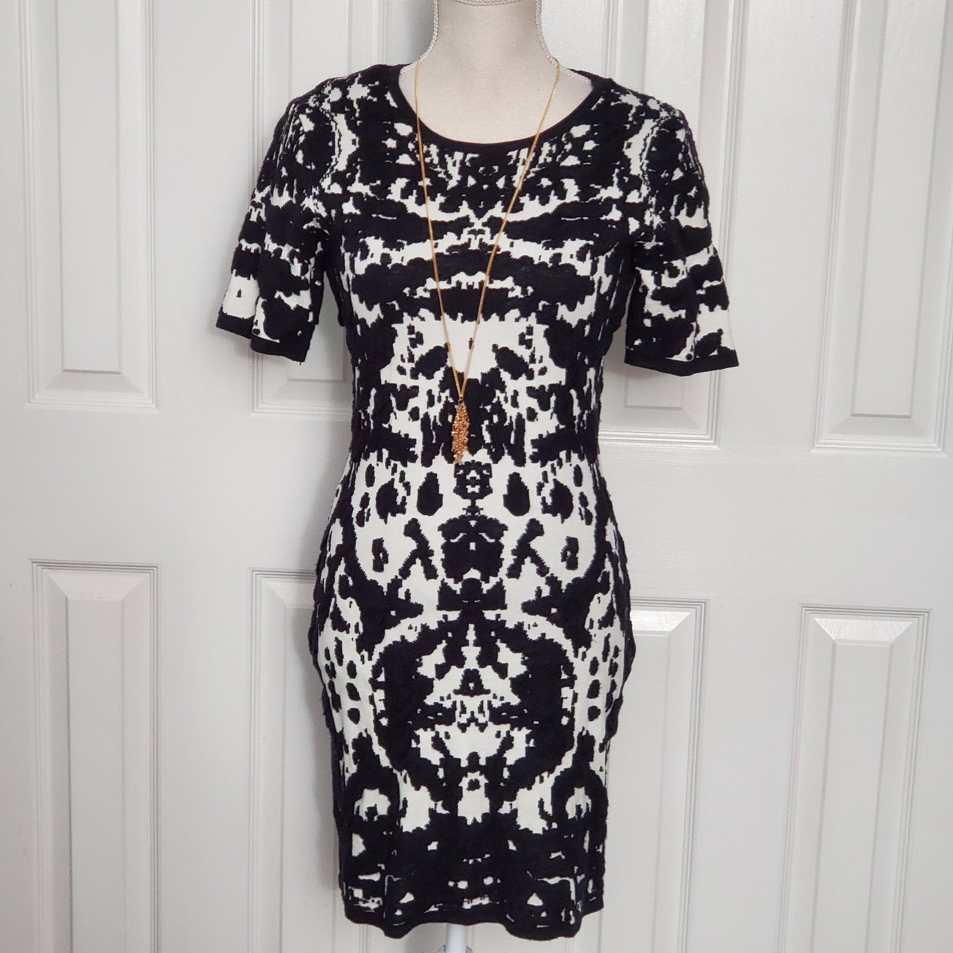 Abstract Print Black & White Sweater Dress - Size Medium