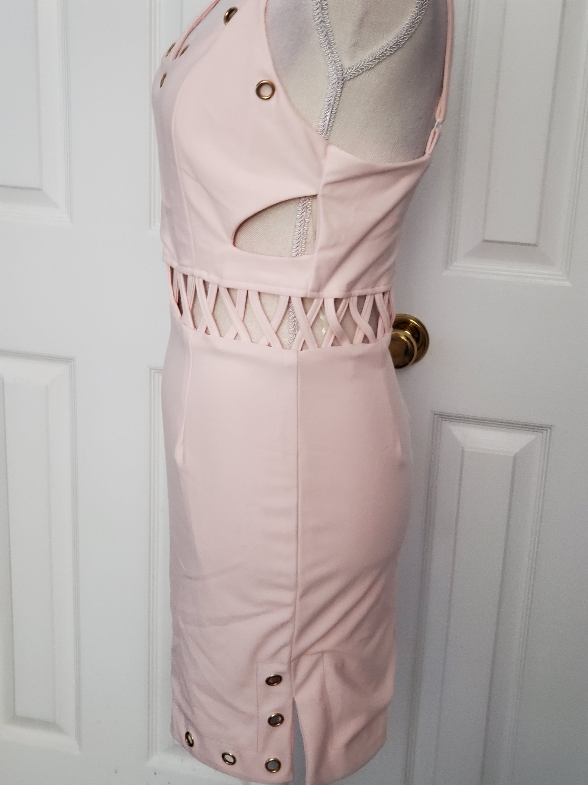 Pink Bodycon Dress with Cutout Size Medium