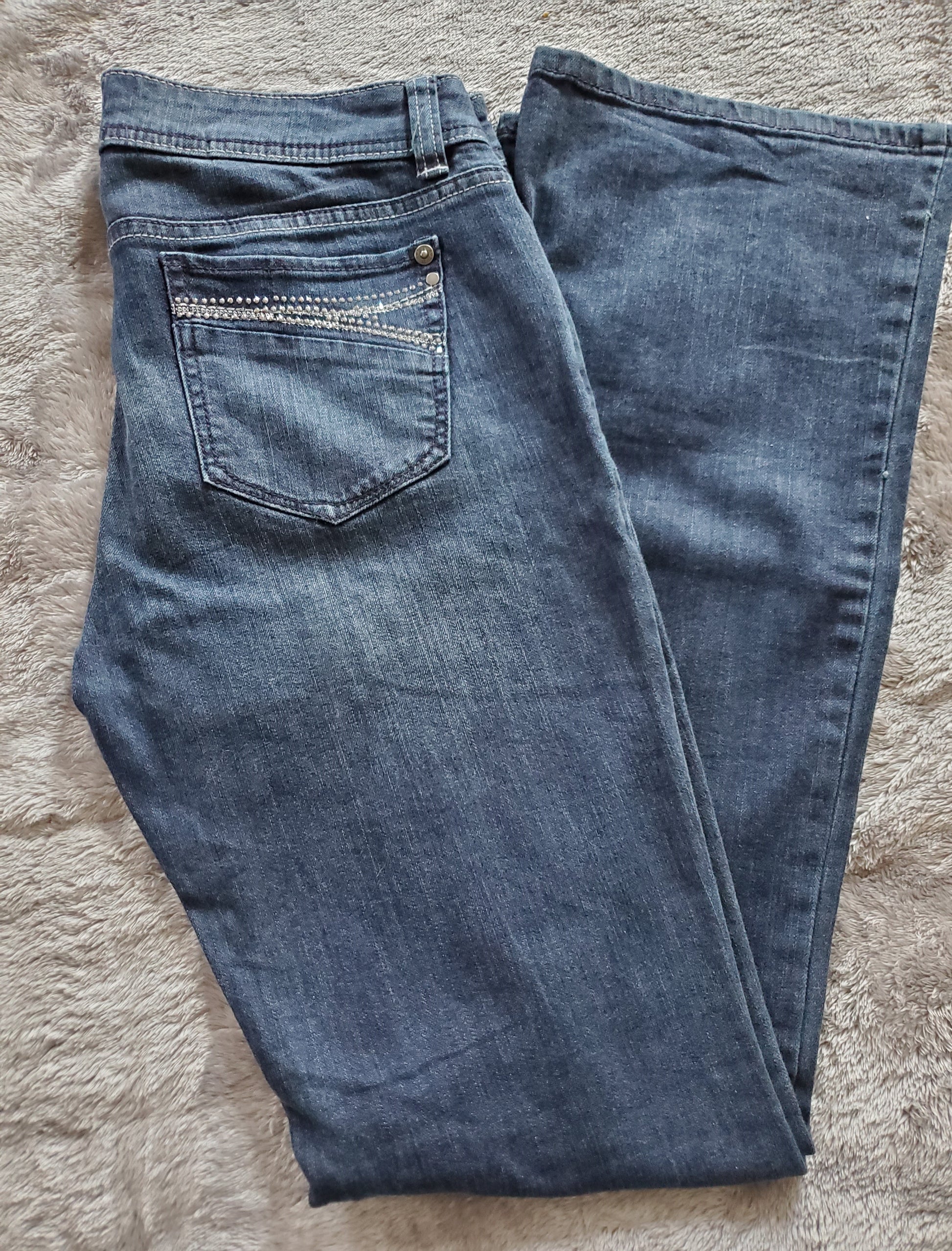 Apt 9 Jeans  Size 8