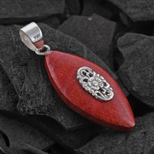 Load image into Gallery viewer, Artisan Red Coral Sponge Necklace
