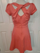 Load image into Gallery viewer, Coral Dress with Twisted Back Size 7
