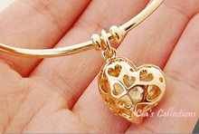 Load image into Gallery viewer, Crystal Heart Bangle

