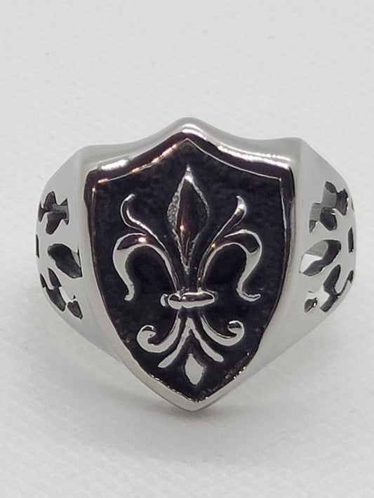 Products Fleur De Lis Men's Ring and Pendant Necklace