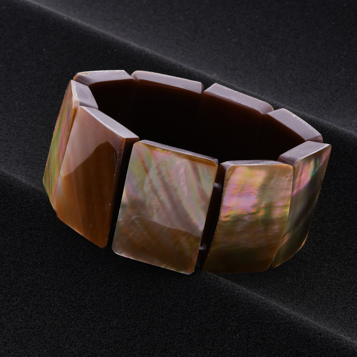 Golden Mabe Shell Resin Stretch Bracelet Unisex