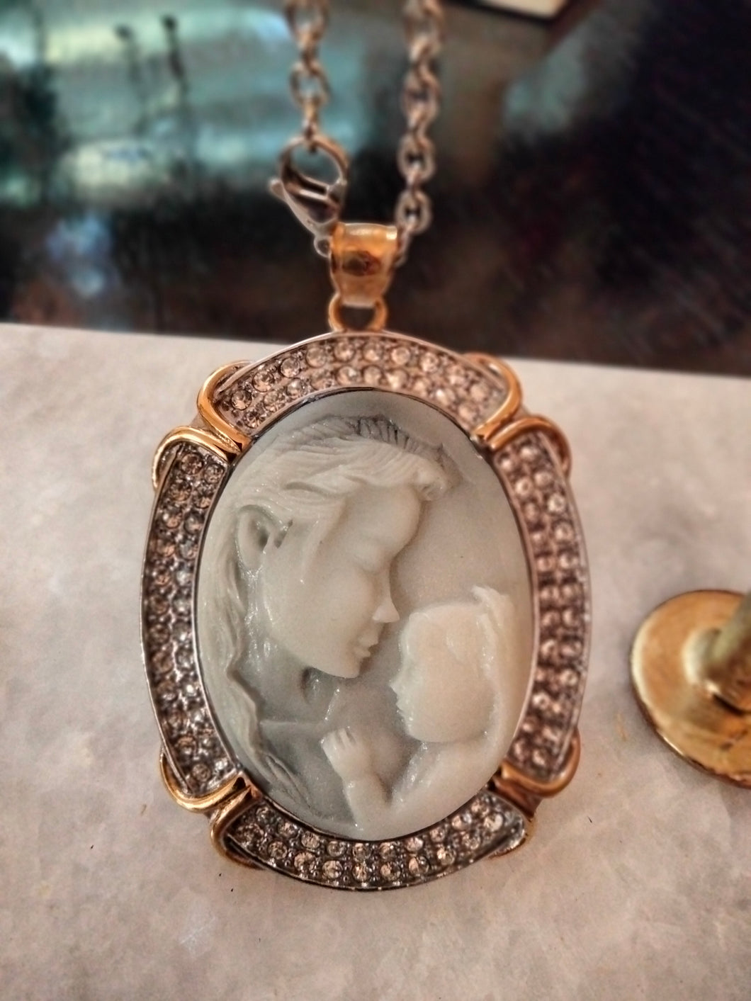 Mother Child Cameo Pendant Necklace