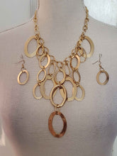 Load image into Gallery viewer, Oval Shape Hoop Necklace and Earrings
