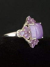 Load image into Gallery viewer, Siberian Charoite {4.00 Ct), Amethyst Ring in Platinum Size 7
