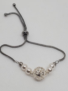 Silver Bead and Pearl Bracelet