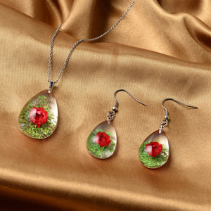 Stylish Red and Green Resin Floral Earrings and Pendant Necklace