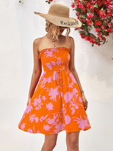 Load image into Gallery viewer, Floral Frill Trim Strapless Smocked Dress
