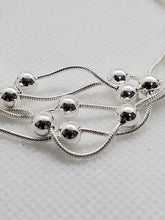 Load image into Gallery viewer, Silver Entwined Bead Floating Bracelet Invisible
