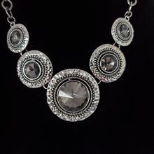 Load image into Gallery viewer, Gorgeous matching earrings and necklace $14
