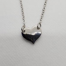 Load image into Gallery viewer, Simple Silver Heart Necklace
