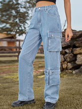 Load image into Gallery viewer, Straight Leg Cargo Jeans
