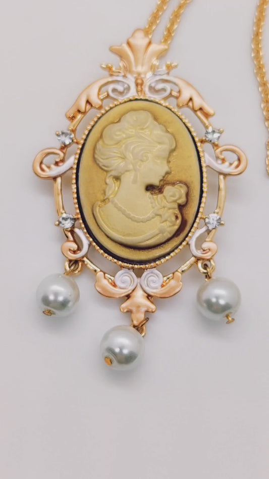 Beautifully Crafted Cameo Pearl Necklace 24"