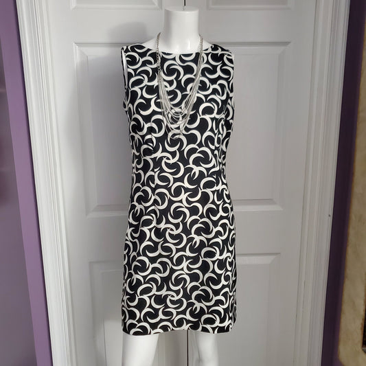 Stylish B&W A Line Dress Size 6