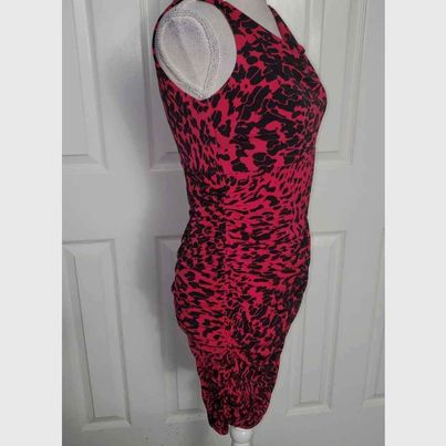 Buttery Soft Raspberry and Black Bodycon Women's Sleeveless Dress Size Small